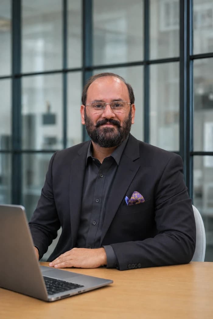 Fazle Qadir Mirza — Sales Executive